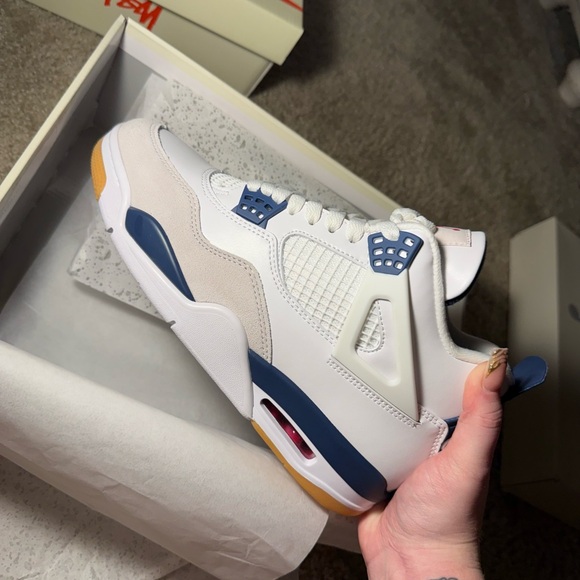Nike SB Jordan 4s